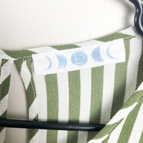 E2 Striped Tie front Cropped Blouse - Picture 4 of 7